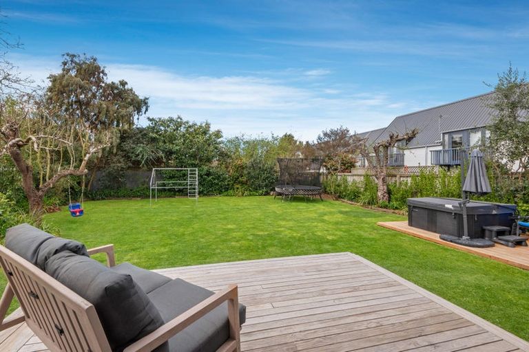 Photo of property in 74 Dover Street, St Albans, Christchurch, 8014