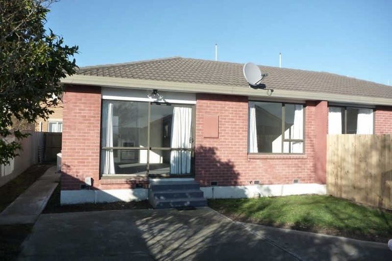 Photo of property in 2/89 Peverel Street, Riccarton, Christchurch, 8041