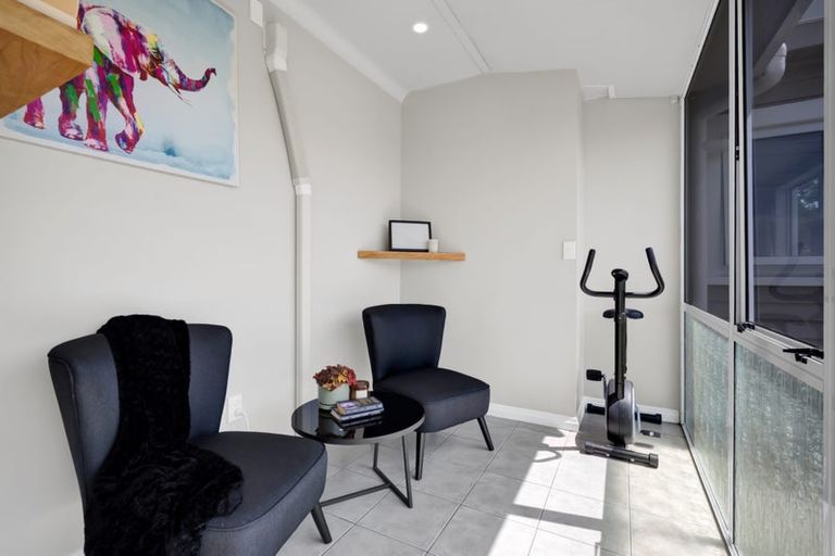 Photo of property in 112 Smart Road, Glen Avon, New Plymouth, 4312