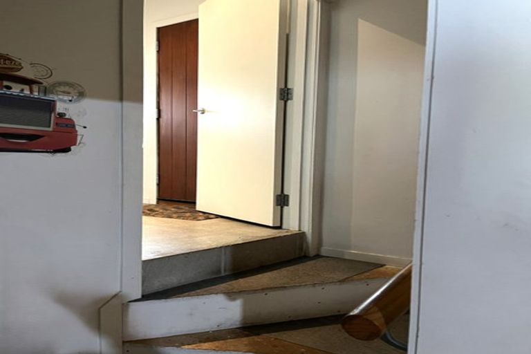 Photo of property in 15 Ruapehu Drive, Fitzherbert, Palmerston North, 4410