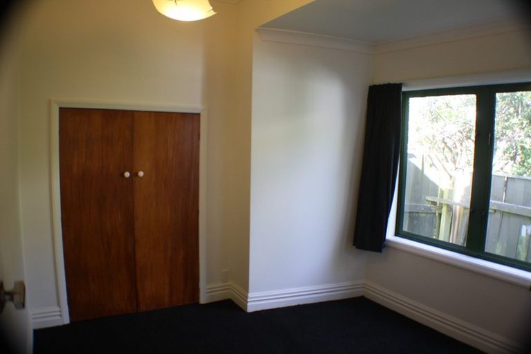 Photo of property in 71 Sutherland Road, Melrose, Wellington, 6023