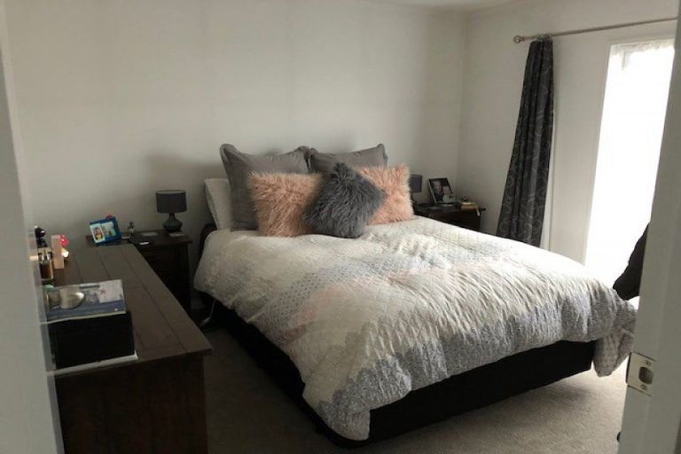 Photo of property in 505 Featherston Street, Roslyn, Palmerston North, 4414