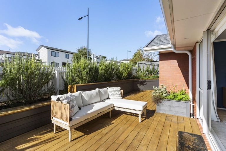 Photo of property in 1 Cooperage Avenue, Kumeu, 0810