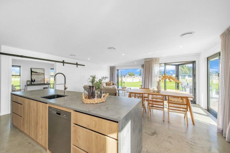 Photo of property in 145 Verdeco Boulevard, Lincoln, 7608