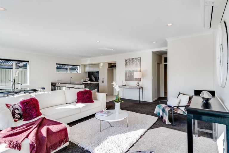 Photo of property in 1 Pukaki Place, Poraiti, Napier, 4112