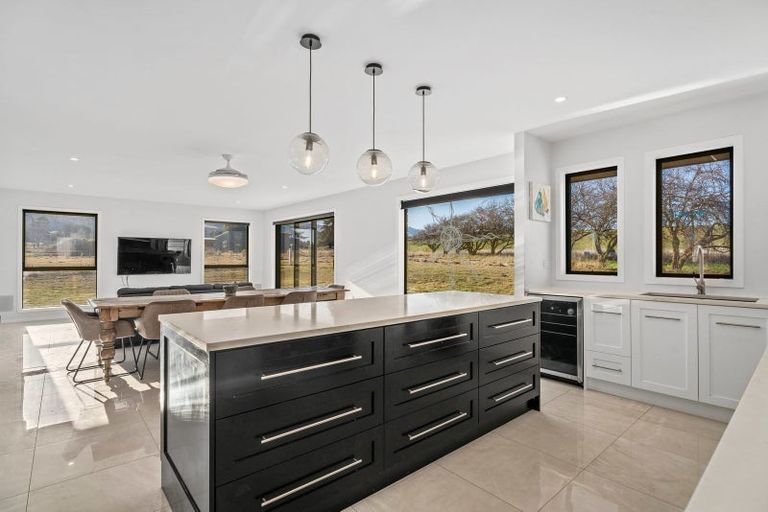 Photo of property in 154 Munro Lane, Tarras, Cromwell, 9383