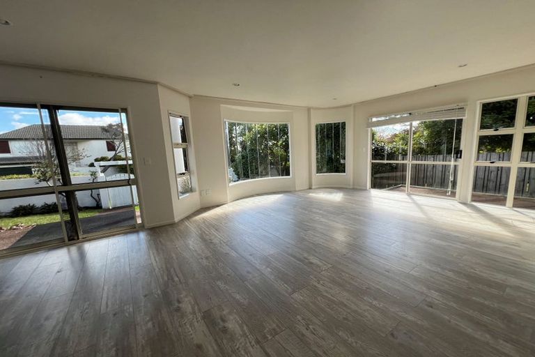 Photo of property in 36a Crichton Terrace, Hauraki, Auckland, 0622