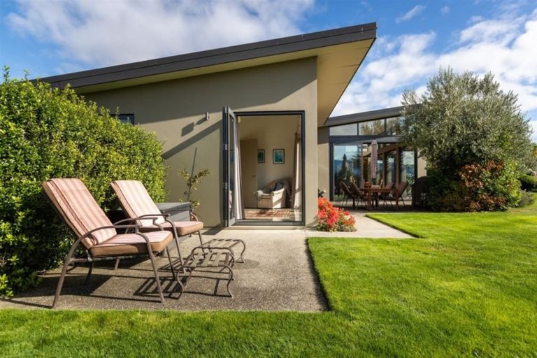 Photo of property in 31 Hardie Place, Albert Town, Wanaka, 9305