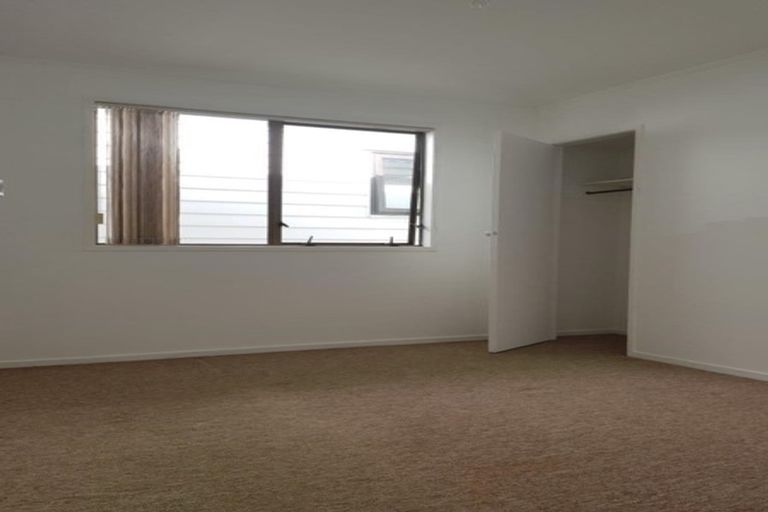Photo of property in 49 Dissmeyer Drive, Clover Park, Auckland, 2019