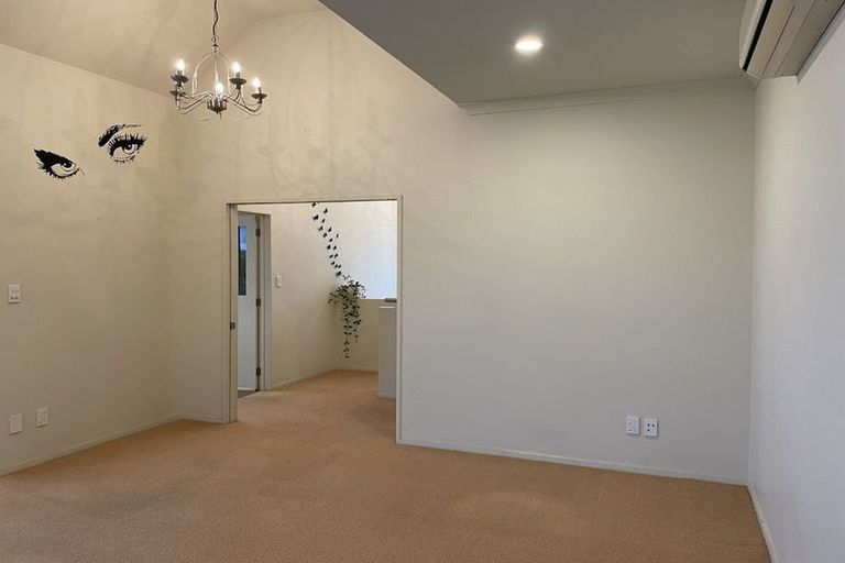 Photo of property in 75 Churchill Drive, Taradale, Napier, 4112