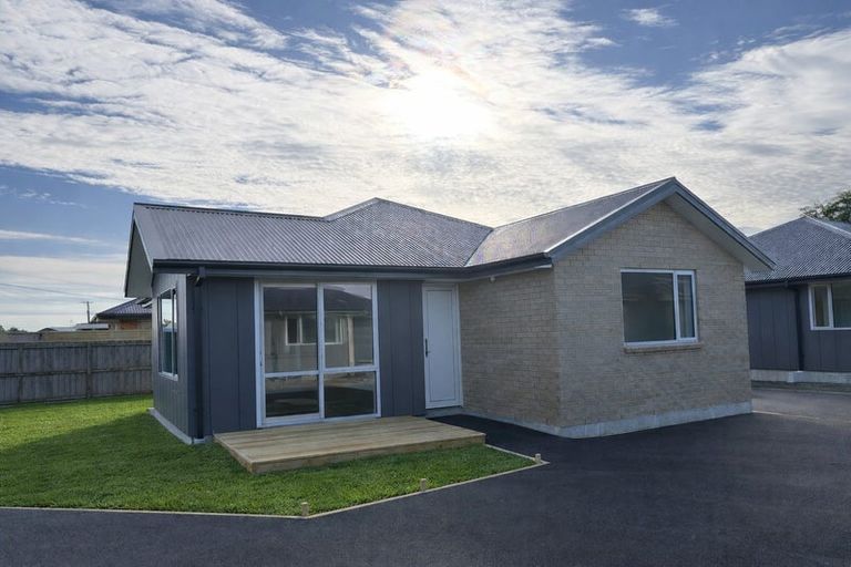Photo of property in 32b Neill Street, Hornby, Christchurch, 8042