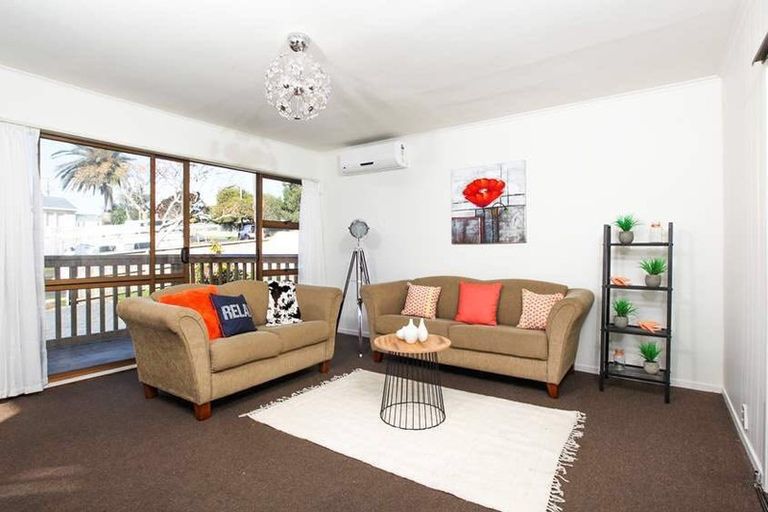 Photo of property in 16 Blease Street, New Lynn, Auckland, 0600