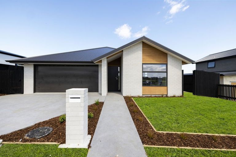 Photo of property in 10 Oralee Terrace, Peacocke, Hamilton, 3206