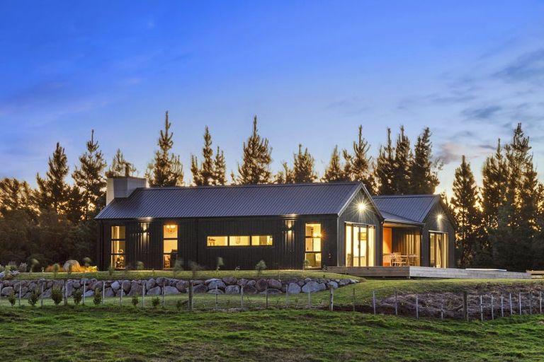 Photo of property in 1640 Mangorei Road, Mangorei, New Plymouth, 4371