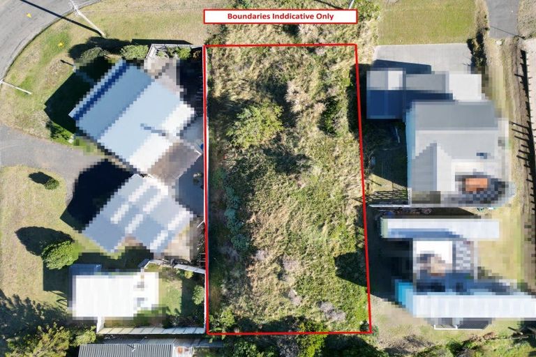 Photo of property in 37 Marine Parade South, Foxton Beach, Foxton, 4815