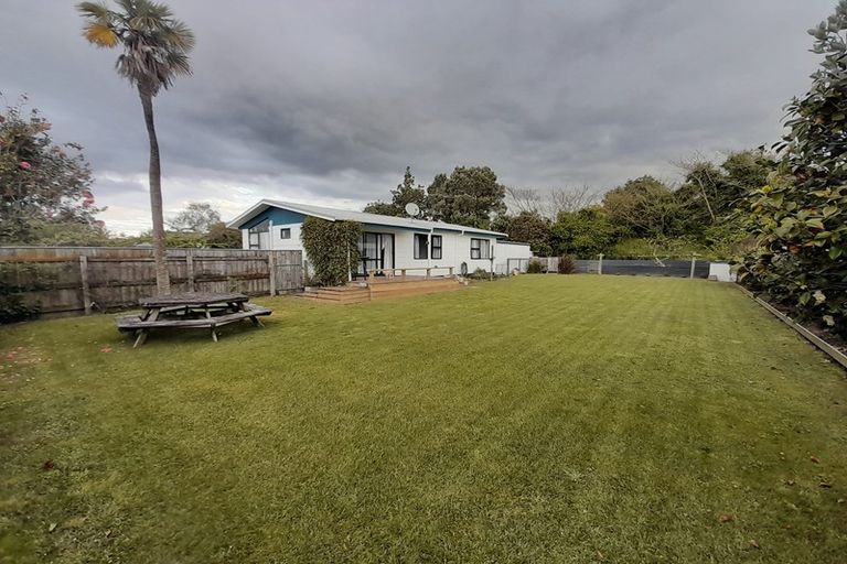 Photo of property in 22 Bridge Street, Edgecumbe, 3120