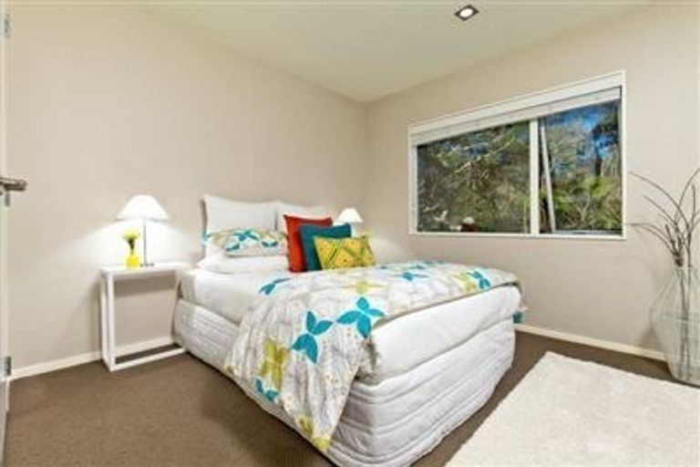 Photo of property in 49 Bernard Magnus Lane, Greenhithe, Auckland, 0632