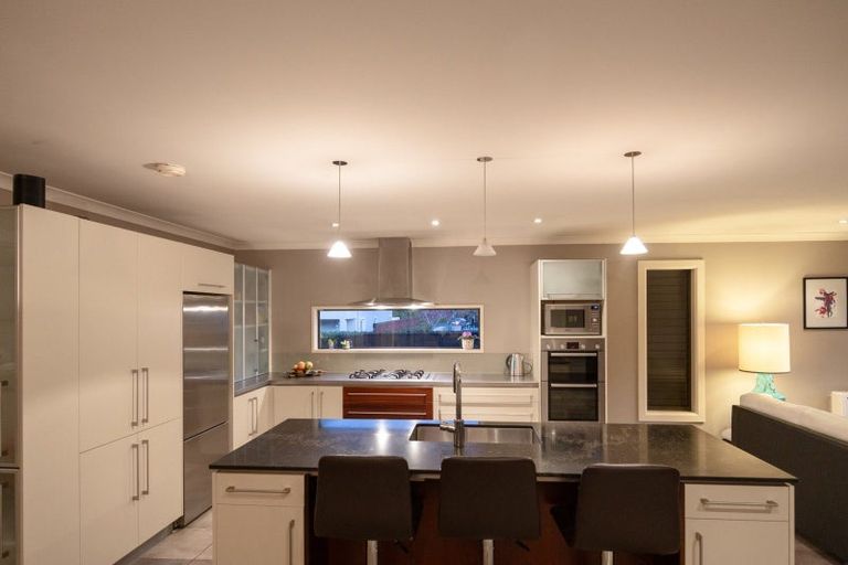 Photo of property in 42 Lincoln Terrace, Hokowhitu, Palmerston North, 4410