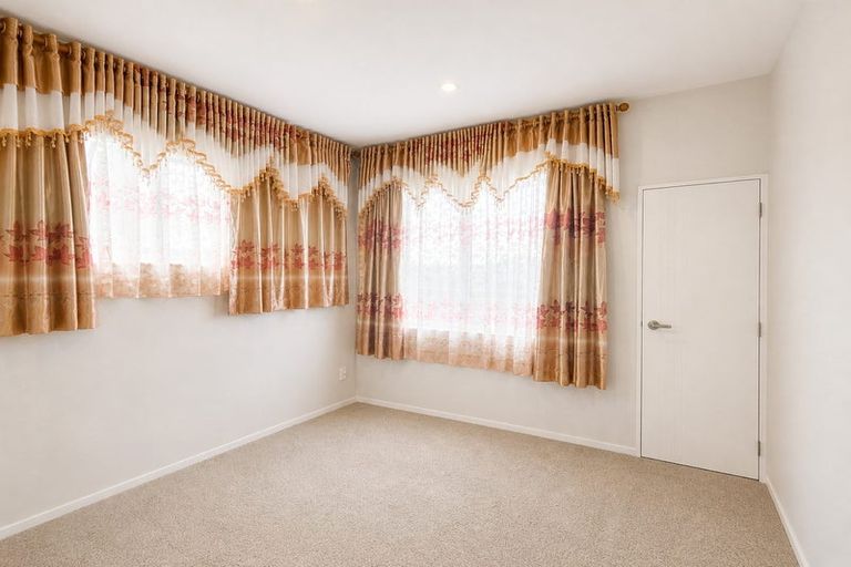 Photo of property in 51 Kerrykeel Drive, Flat Bush, Auckland, 2019