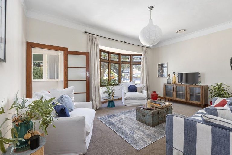 Photo of property in 224 The Parade, Island Bay, Wellington, 6023