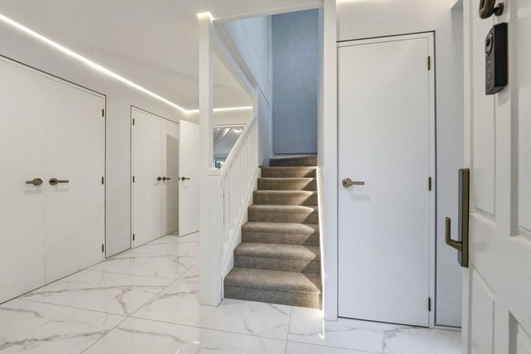 Photo of property in 45 Pohutukawa Avenue, Shelly Park, Auckland, 2014