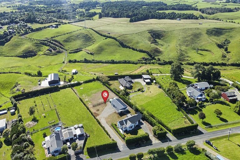 Photo of property in 387 Smart Road, Hillsborough, New Plymouth, 4372