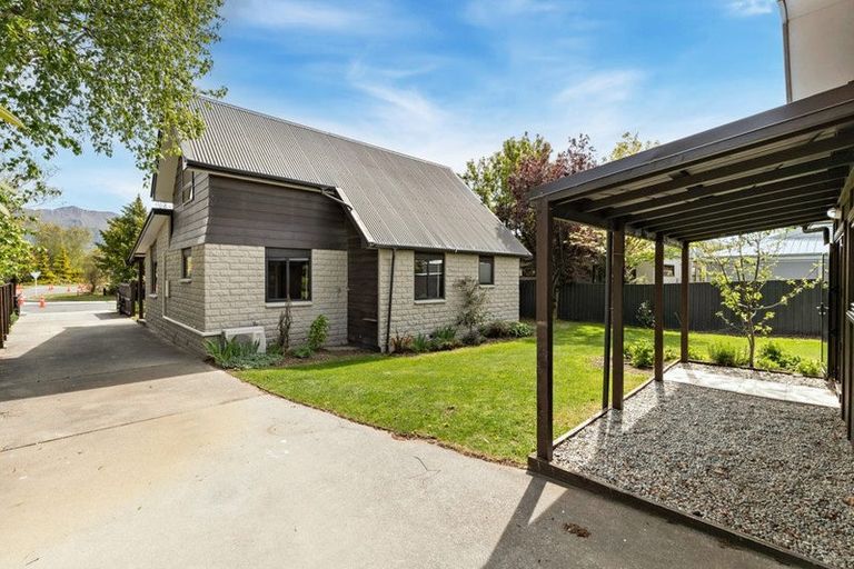 Photo of property in 22 Rata Street, Wanaka, 9305