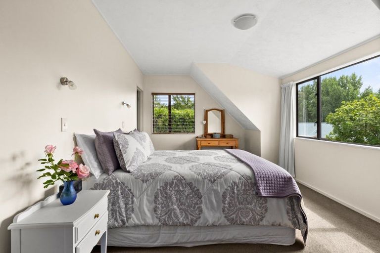 Photo of property in 4 Te Mata Peak Road, Havelock North, 4130