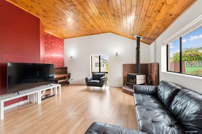 Photo of property in 29 Kennedy Avenue, Forrest Hill, Auckland, 0620