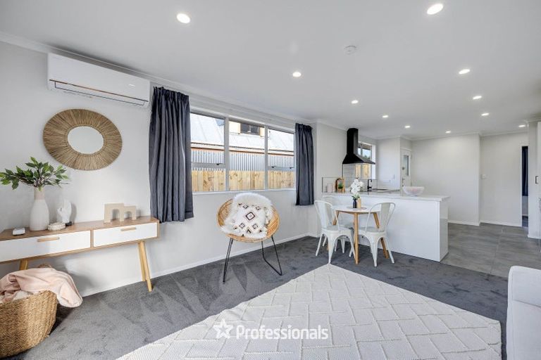 Photo of property in 2/56 Ward Street, Trentham, Upper Hutt, 5018