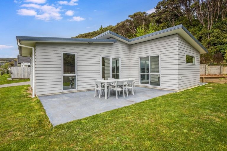 Photo of property in 13 Banks Boulevard, Whitby, Porirua, 5024
