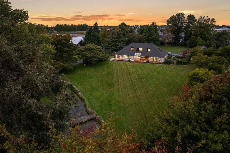 Photo of property in 52 Johns Road, Belfast, Christchurch, 8051