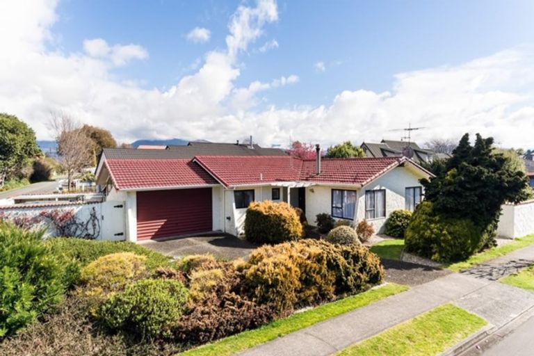 Photo of property in 14 Harbour Road, Motueka, 7120