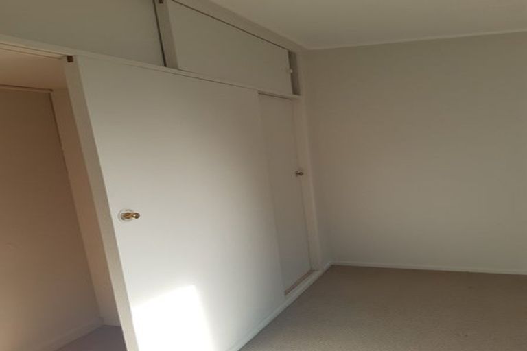 Photo of property in 6 Tirita Street, Kawaha Point, Rotorua, 3010