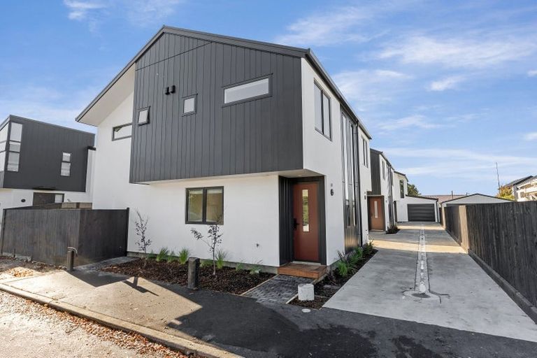 Photo of property in 2/18 Whiteleigh Avenue, Addington, Christchurch, 8024