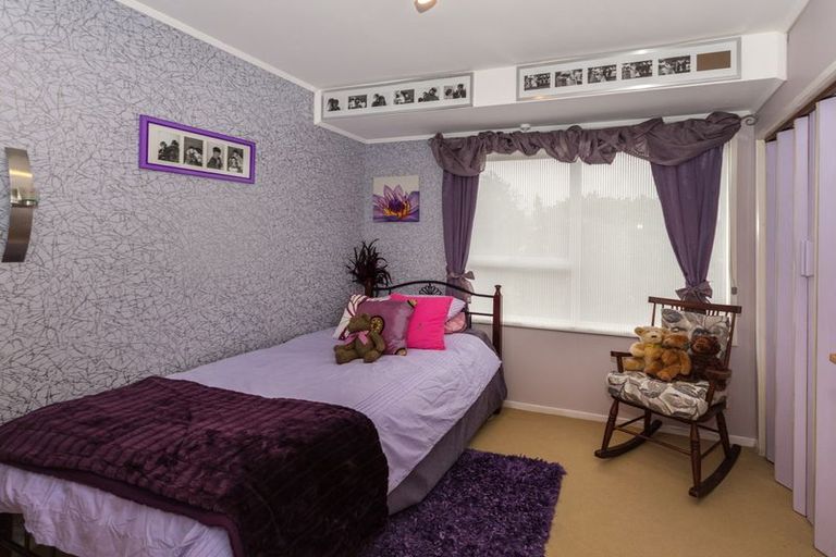 Photo of property in 34 Sunnypark Avenue, Rosehill, Papakura, 2113