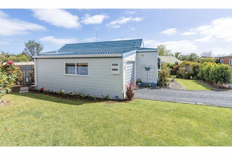 Photo of property in 24 Cannon Drive, Kerikeri, 0230
