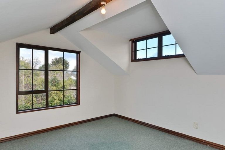 Photo of property in 2/5 Highgate Avenue, Merivale, Christchurch, 8014