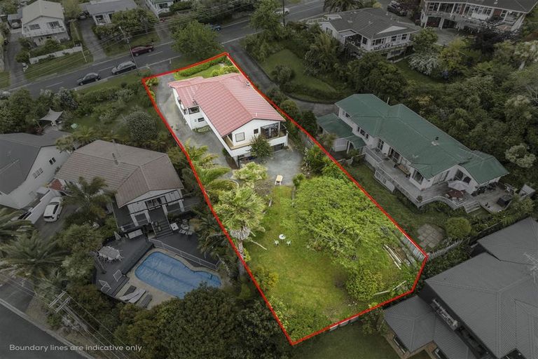 Photo of property in 57 Lyons Avenue, Murrays Bay, Auckland, 0630