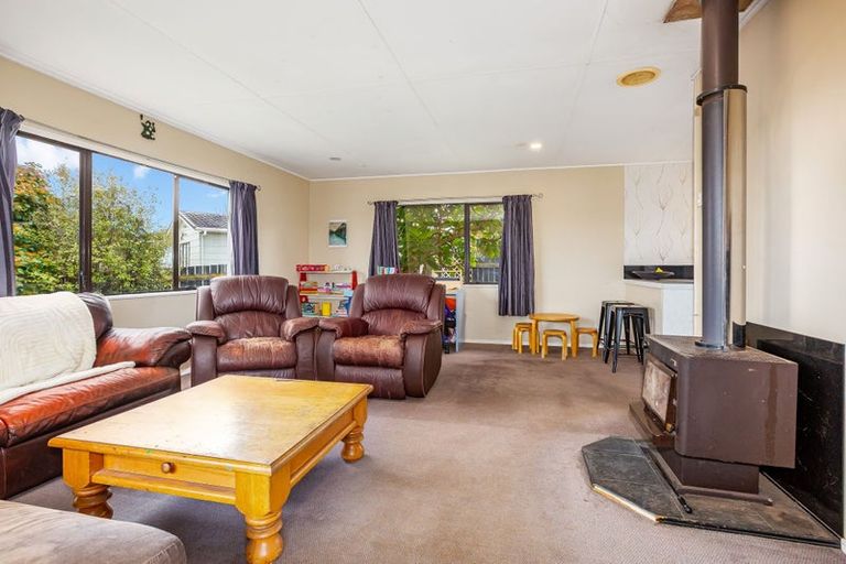 Photo of property in 14 Pukeko Street, Paraparaumu, 5032