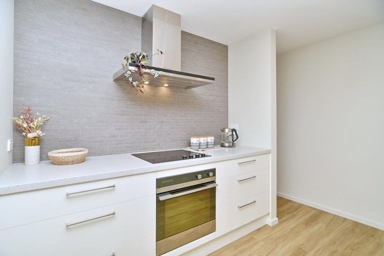 Photo of property in 21 Quinn Crescent, Woodend, 7610