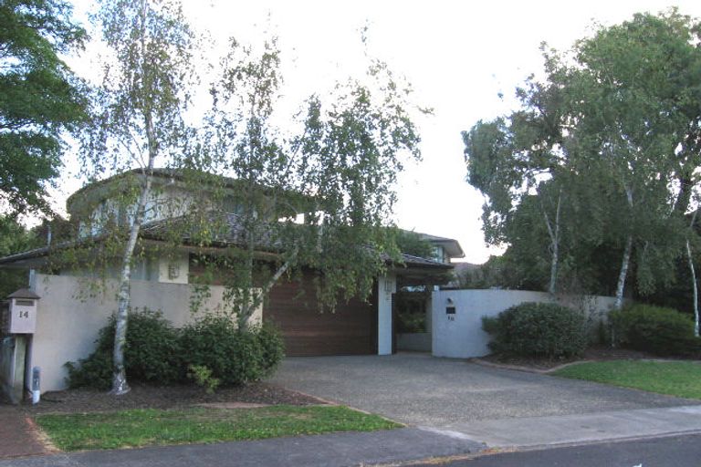 Photo of property in 16 Puawai Place, Northcote, Auckland, 0627