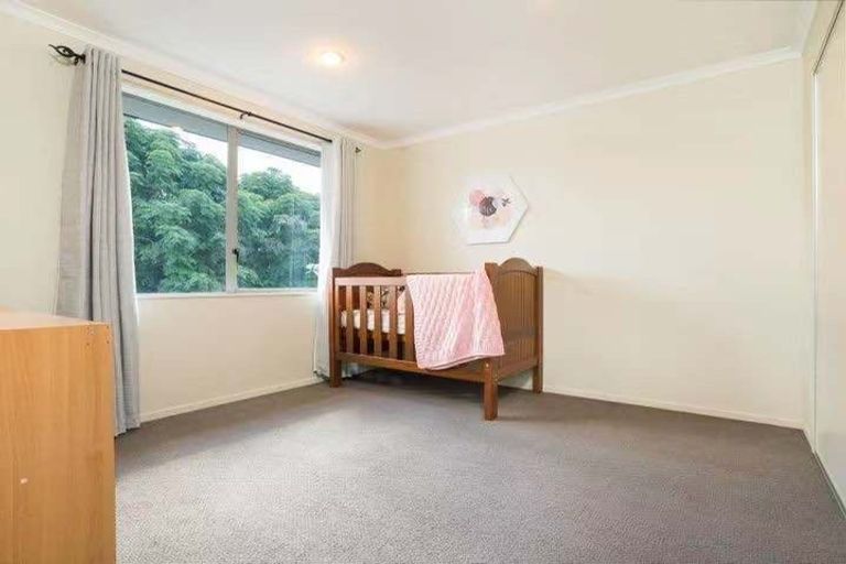 Photo of property in 23 The Track, Takanini, 2112