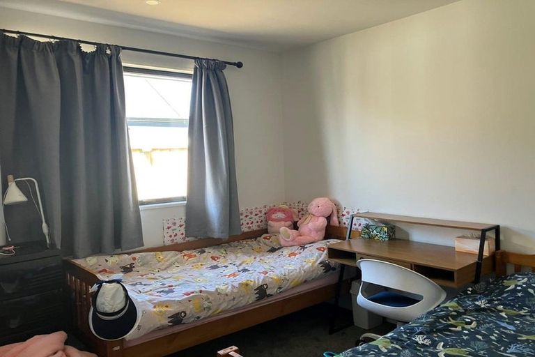 Photo of property in 6 Bellows Close, Halswell, Christchurch, 8025