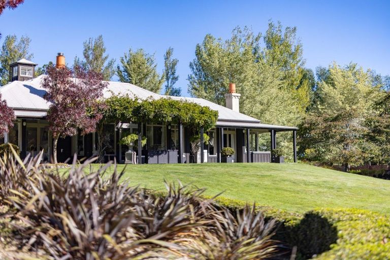 Photo of property in 274 Polson Hill Drive, Aokautere, Palmerston North, 4471