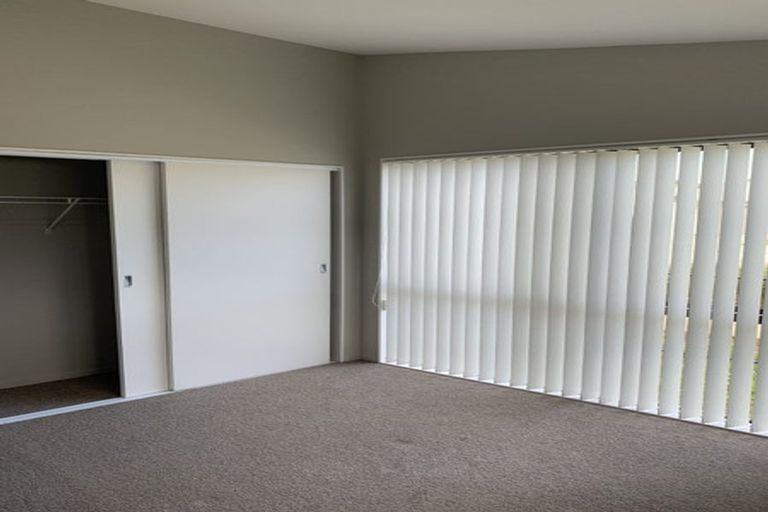Photo of property in 16 Totara Meadows Court, Wiri, Auckland, 2104