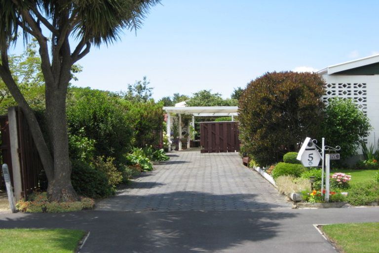 Photo of property in 5 Gow Place, Woolston, Christchurch, 8062