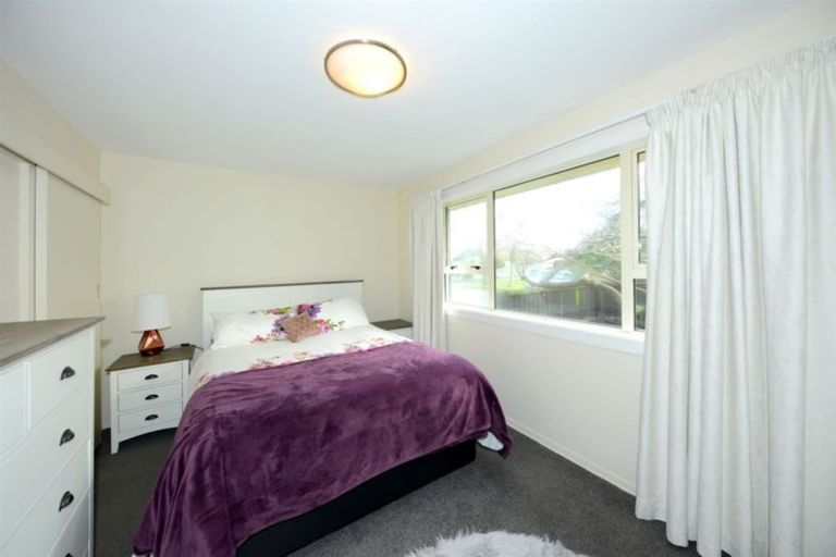 Photo of property in 102 Lowry Avenue, Redwood, Christchurch, 8051