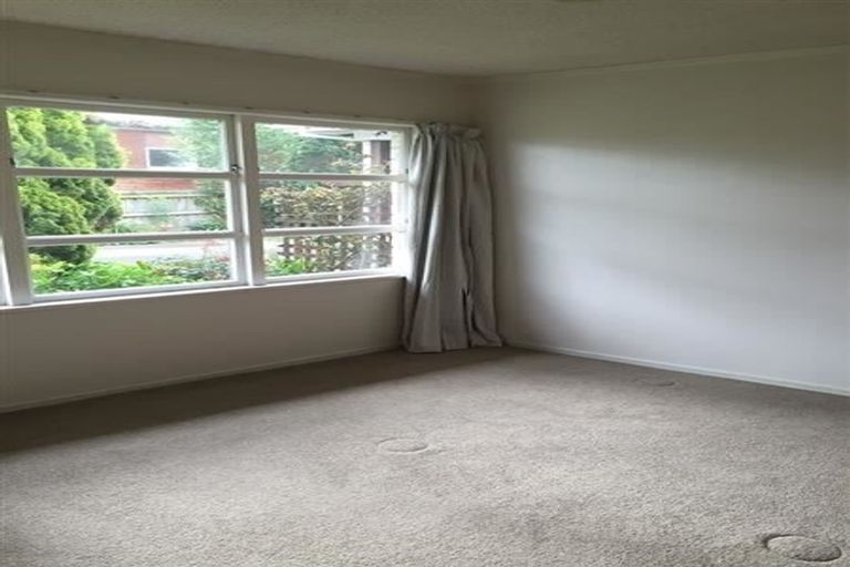 Photo of property in 2/66 Great South Road, Papakura, 2110