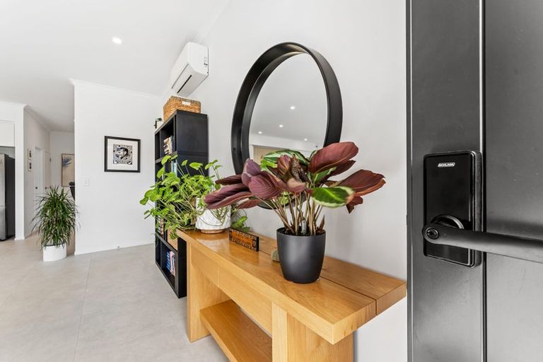 Photo of property in 33 Cambie Avenue, Red Beach, 0932